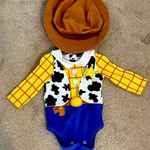 Sheriff Woody baby costume (6-9mo)